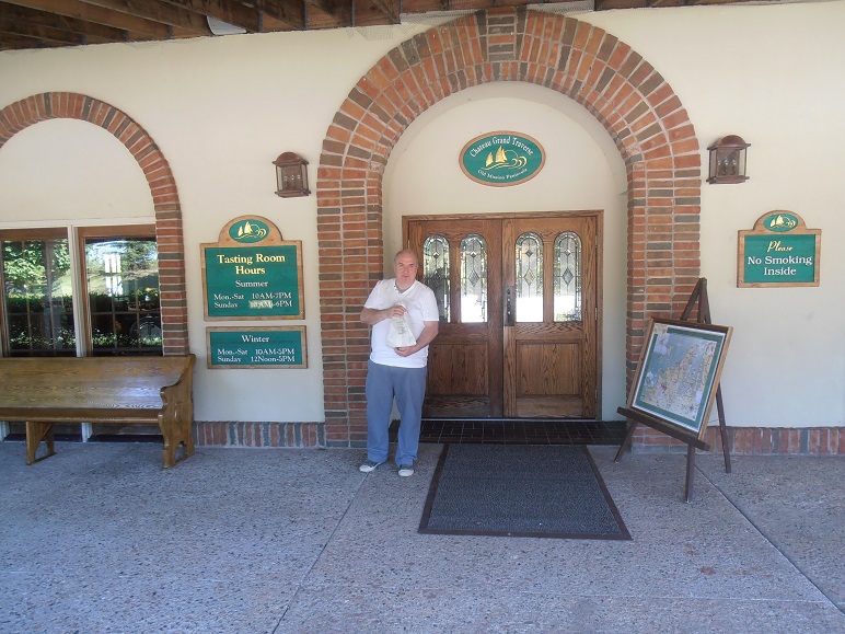 Peter outside the Chateau Grand Travers wine tastery